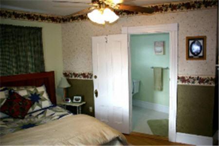 The Young House Bed And Breakfast Millinocket ห้อง รูปภาพ