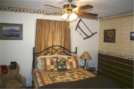 The Young House Bed And Breakfast Millinocket ห้อง รูปภาพ
